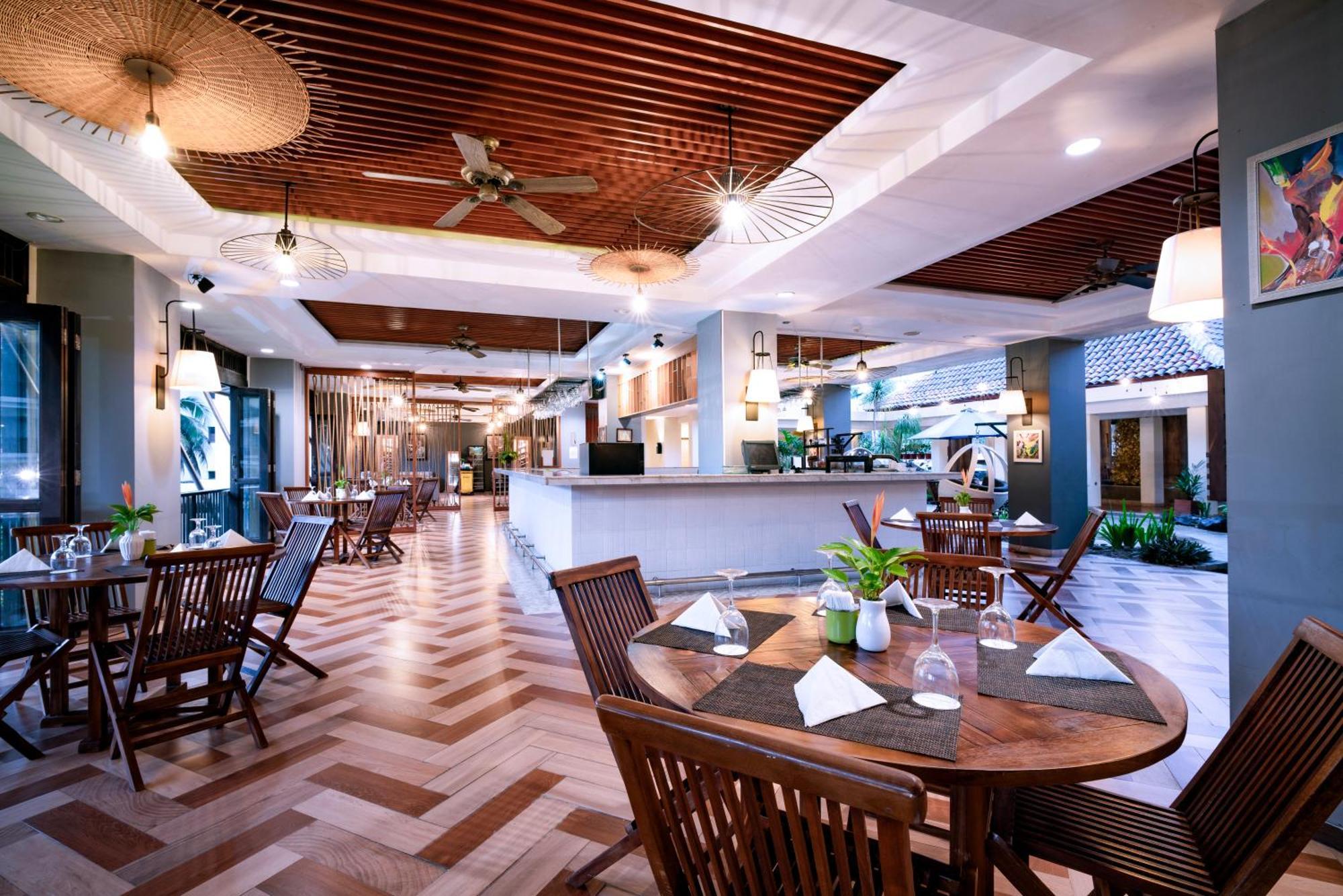 Hotel Tateli And Convention 4*